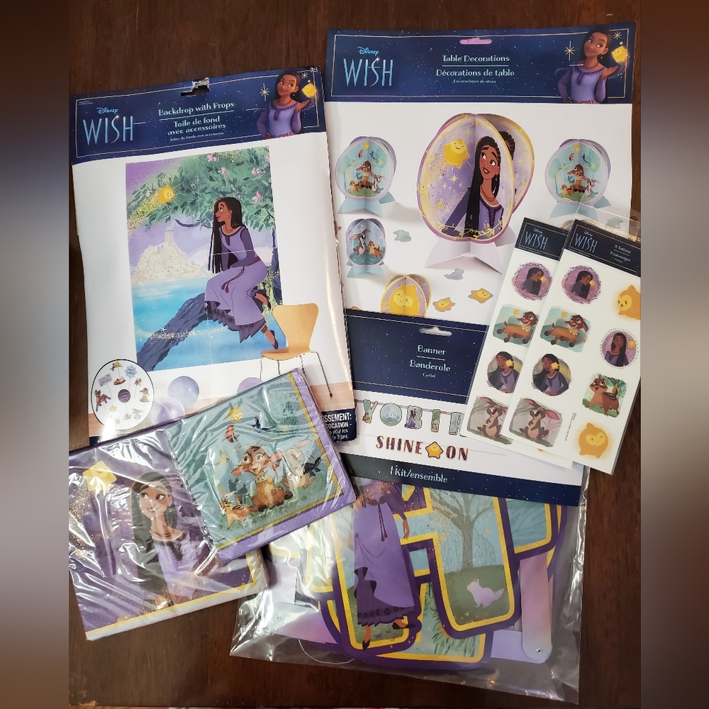 NWT Disney Wish Party Decorations 7 Pieces